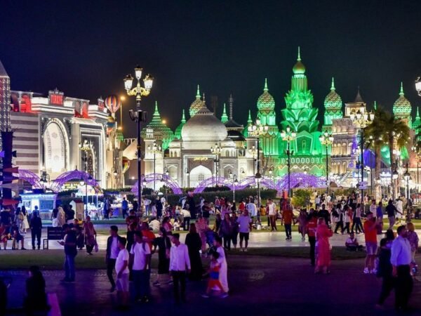  Public Bus Services to Global Village - Dubai Savers Bildidee 