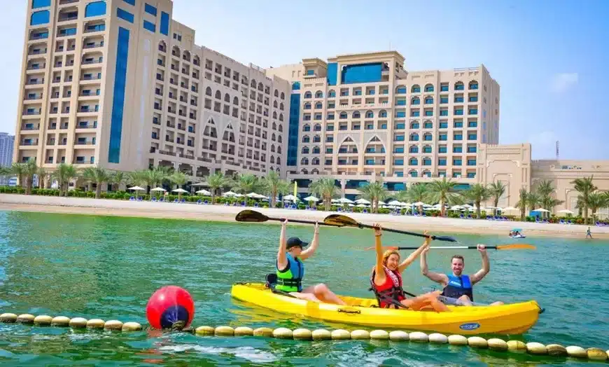 Al Bahar Hotel & Resort Fujairah offers